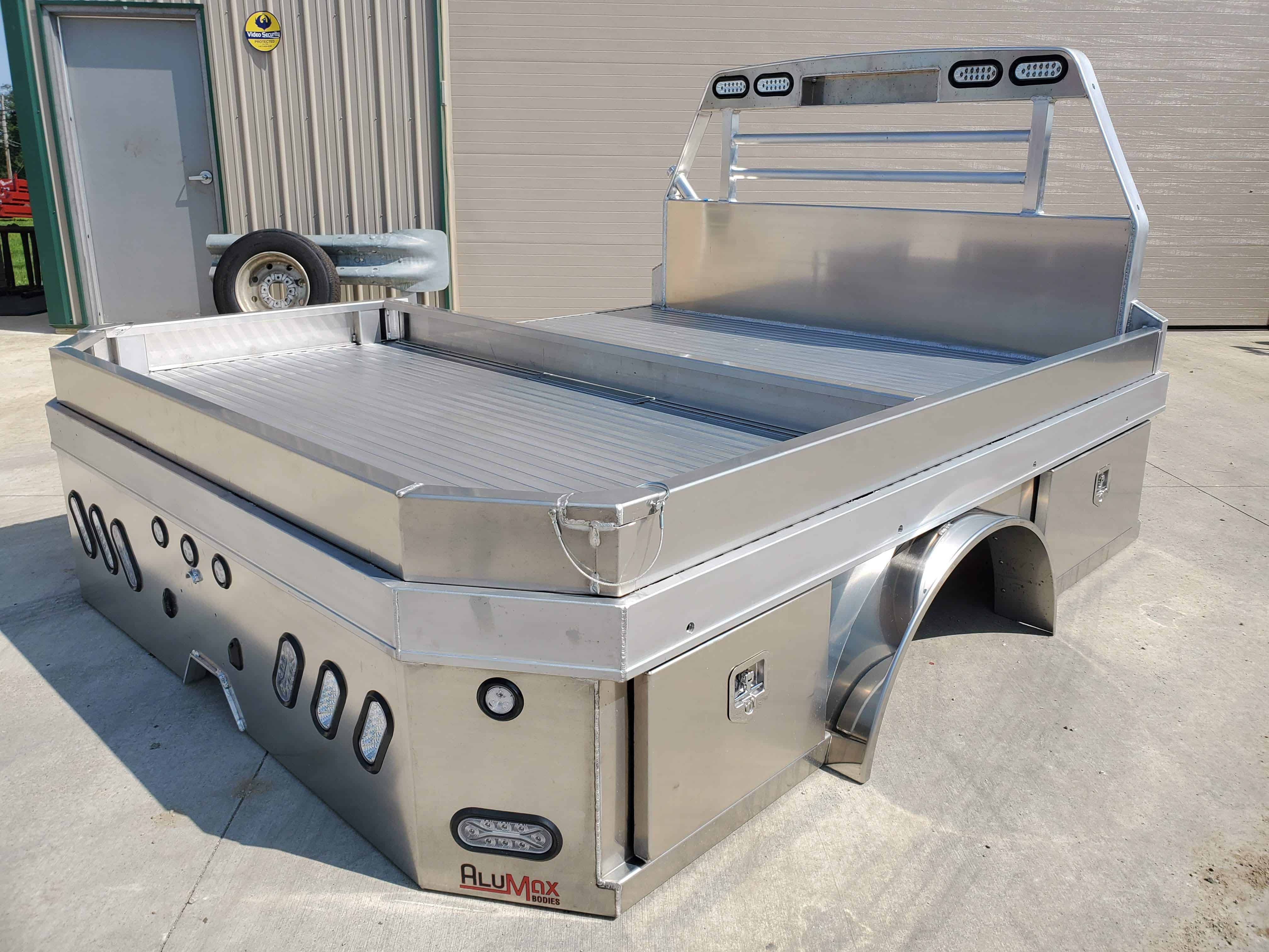 Aluminum Shed Hauler Bed Skirted 90